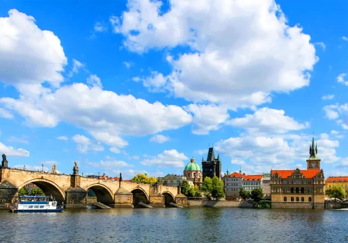 PRAG TURU